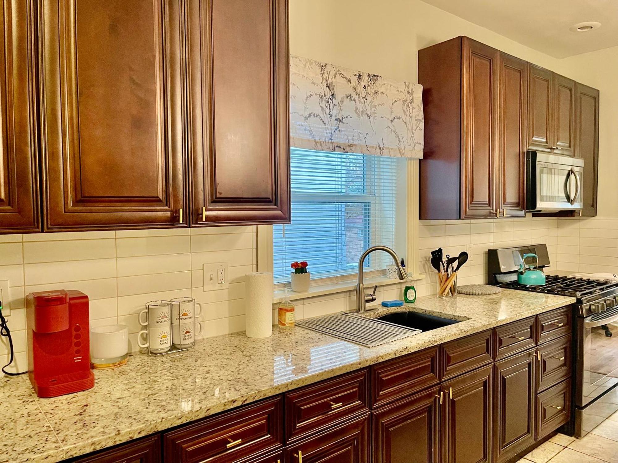 Apartment Lovely Vintage 3bd 1ba Perfectly Located Near Public Transit & Chicago